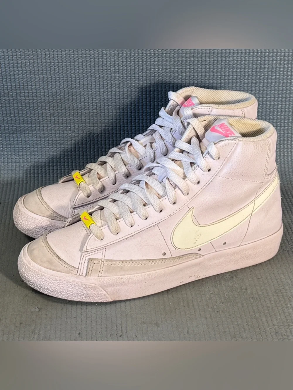 Nike Blazer Mid 77 'Digital Pink' Sneakers CZ0376-500 Women’s Size‎ 7